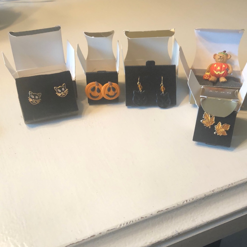 Vintage Avon Halloween jewelry